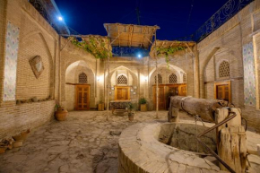 Karavansaray Khurjin Old